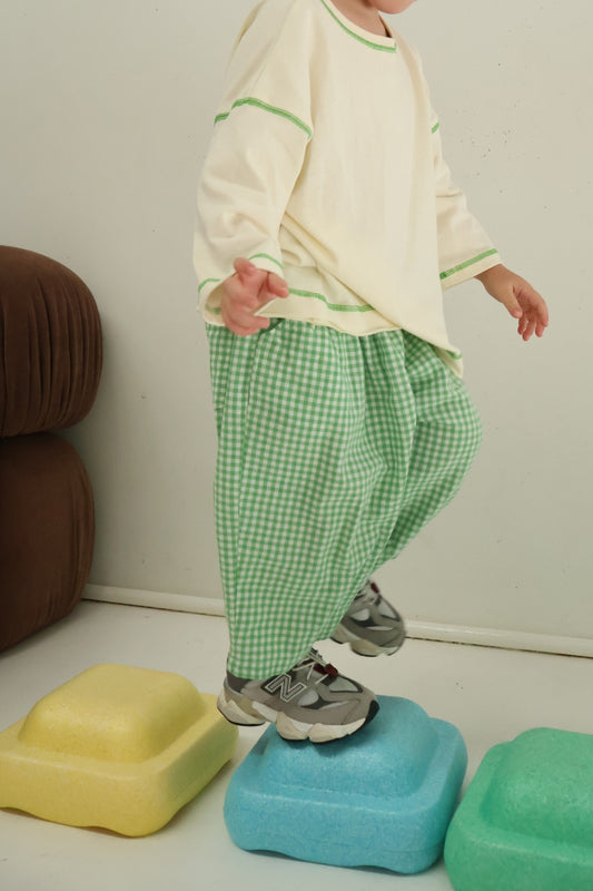 The Daily Pants | Apple Gingham